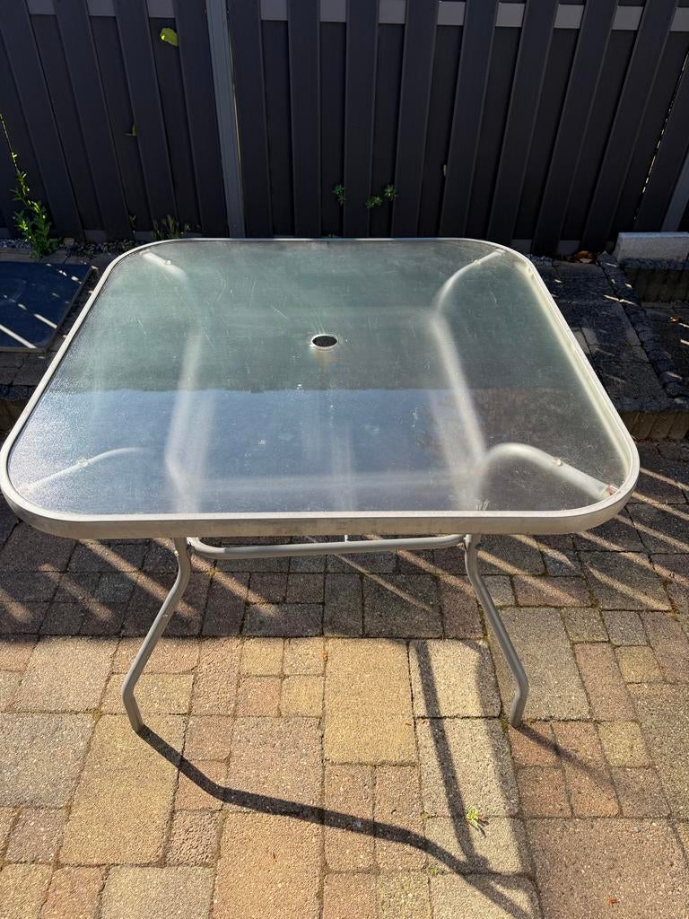 Glazen tuintafel met metalen frame, Ophalen, Zo goed als nieuw, Vierkant, Metaal