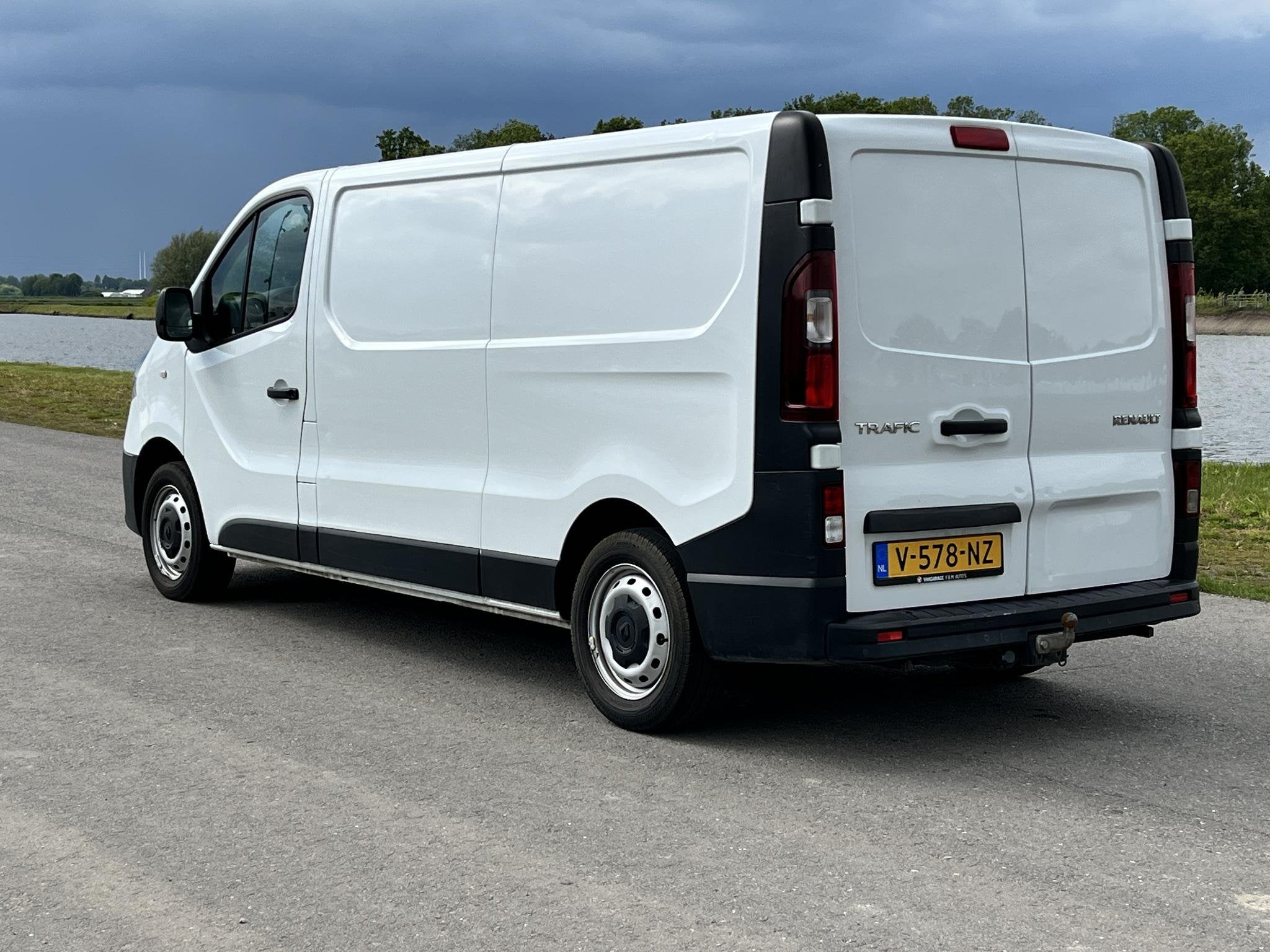Renault Trafic 1.6 dCi T29 L2H1 Comfort Energy Rijklaar incl, Voorwielaandrijving, Gebruikt, Euro 6, 4 cilinders