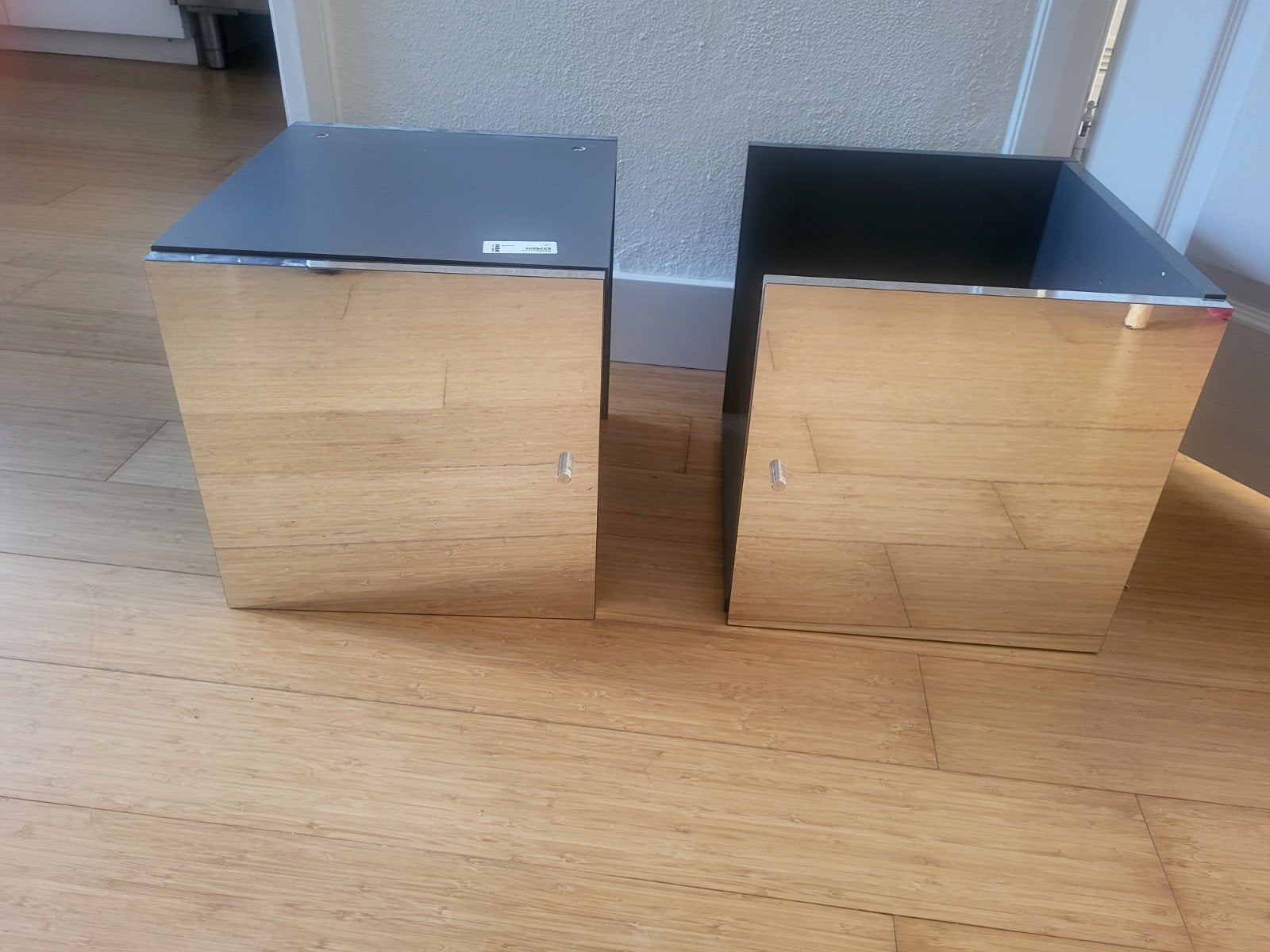 2 spiegeldeuren voor Kallaxkast, Ophalen