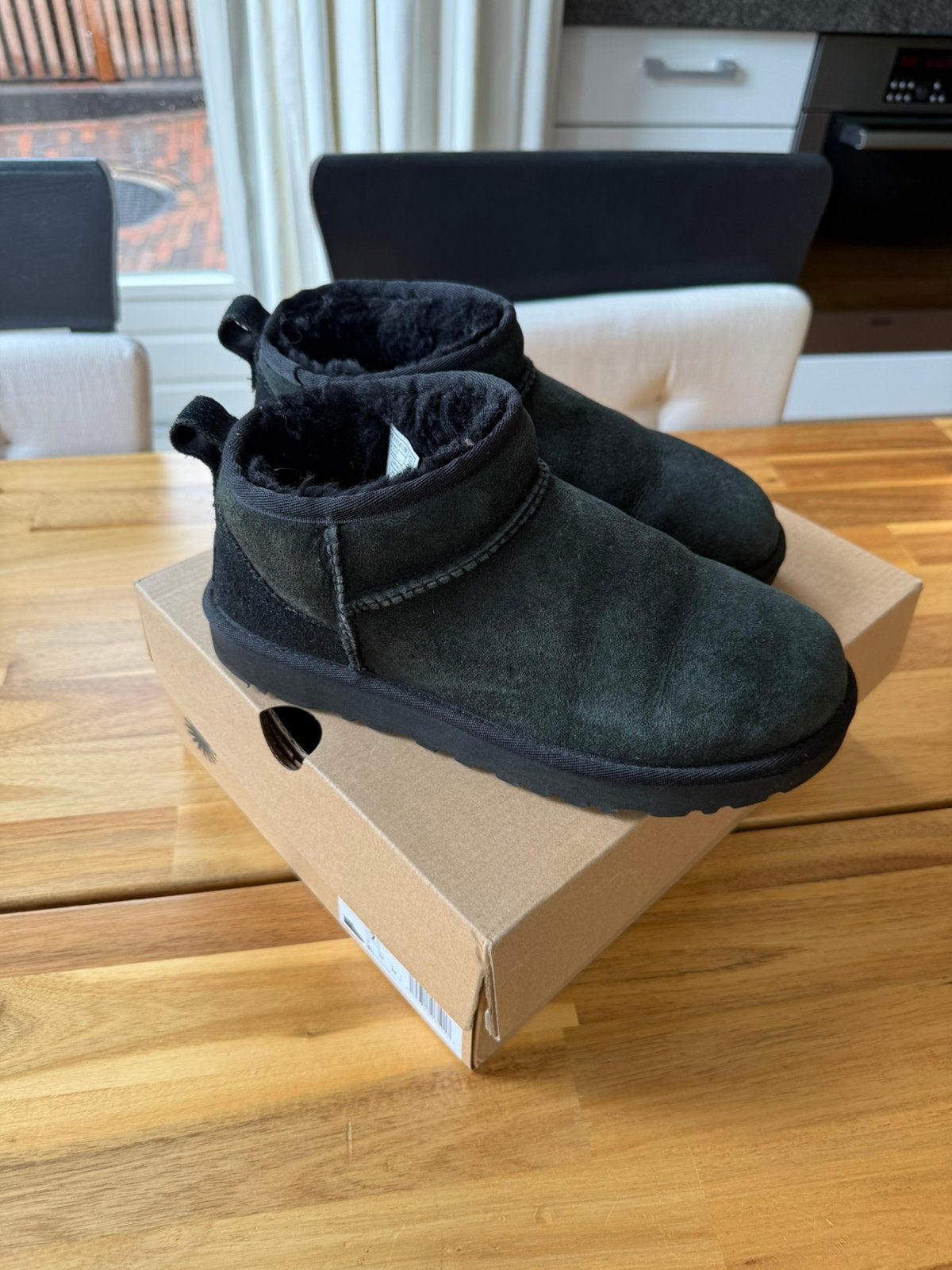 Ugg ultra mini zwart maat 38, Verzenden, Zwart, Boots, Zo goed als nieuw