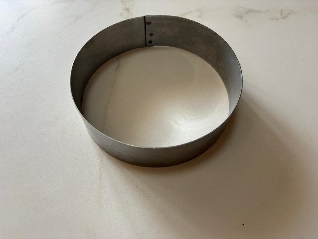 RVS taartring 18cm doorsnee, 5cm hoog, Ophalen of Verzenden, Zo goed als nieuw, Taarten, Bakvorm