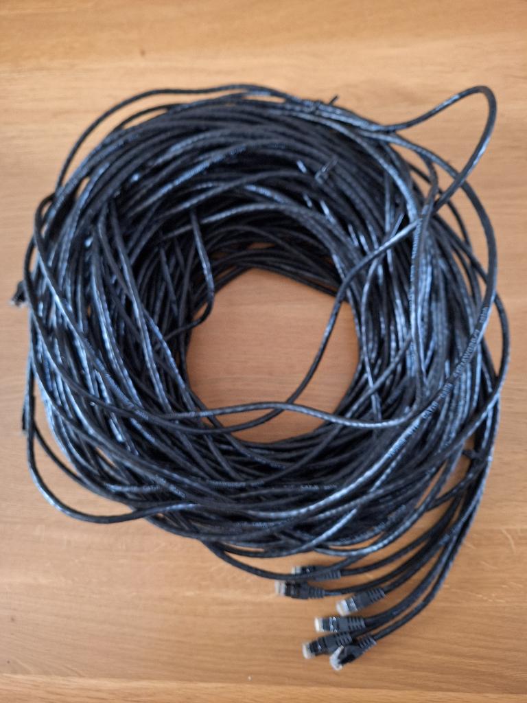 UTP kabel bundel 6 x 15 meter cat6, Computers en Software, Ophalen of Verzenden, Zo goed als nieuw