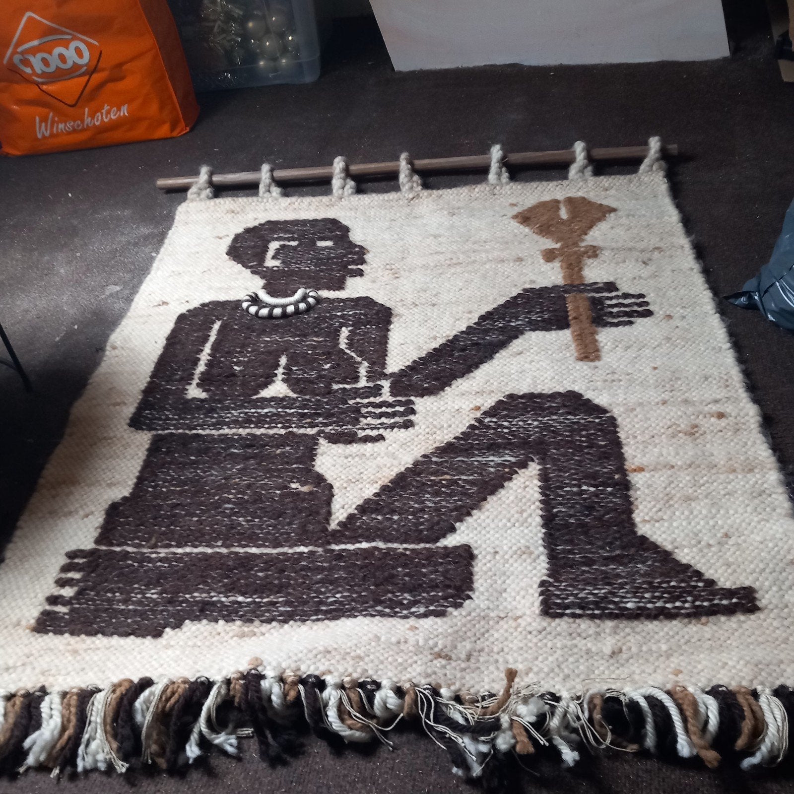 Wollen wandkleed met Afrikaanse figuur - 115x90 cm, Ophalen of Verzenden