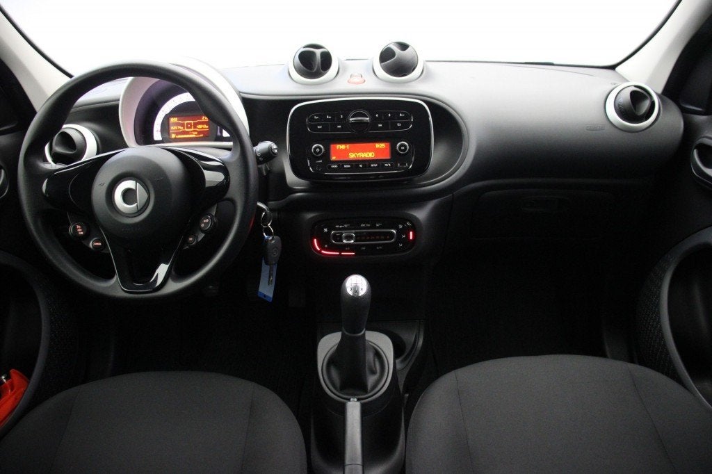 Smart FORFOUR 1.0 Pure 5 Deurs - Airco, Cruise, Auto's, Gebruikt, Met garantie (alle), 4 stoelen, Handgeschakeld