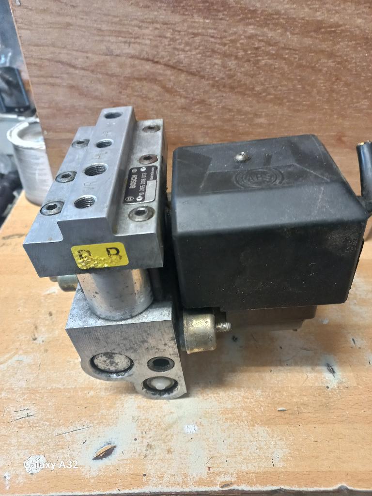 ABS pomp Saab 900NG, Auto-onderdelen, Ophalen of Verzenden, Gebruikt, Saab