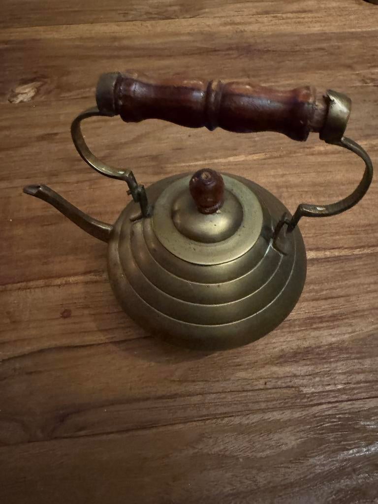 Theepot, Antiek en Kunst, Ophalen of Verzenden, Koper
