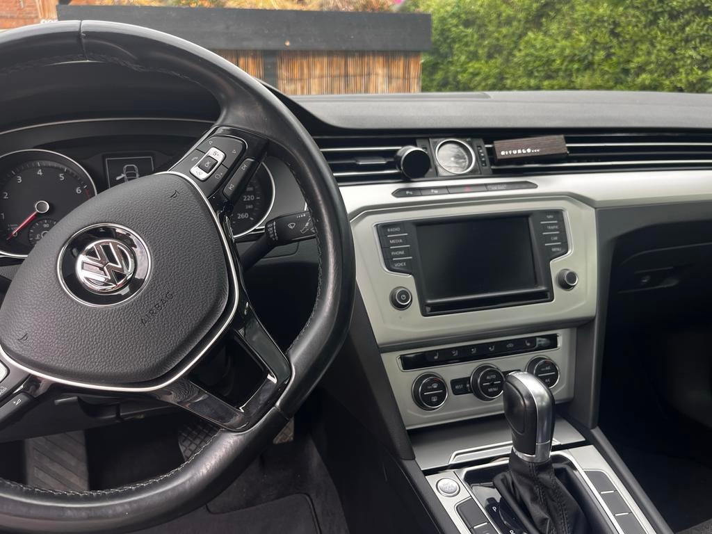 Volkswagen Passat 1.4 TSI 92KW Variant Dsg7 2015 Blauw, Auto's, Zwart, 4 cilinders, Blauw, Parkeersensor