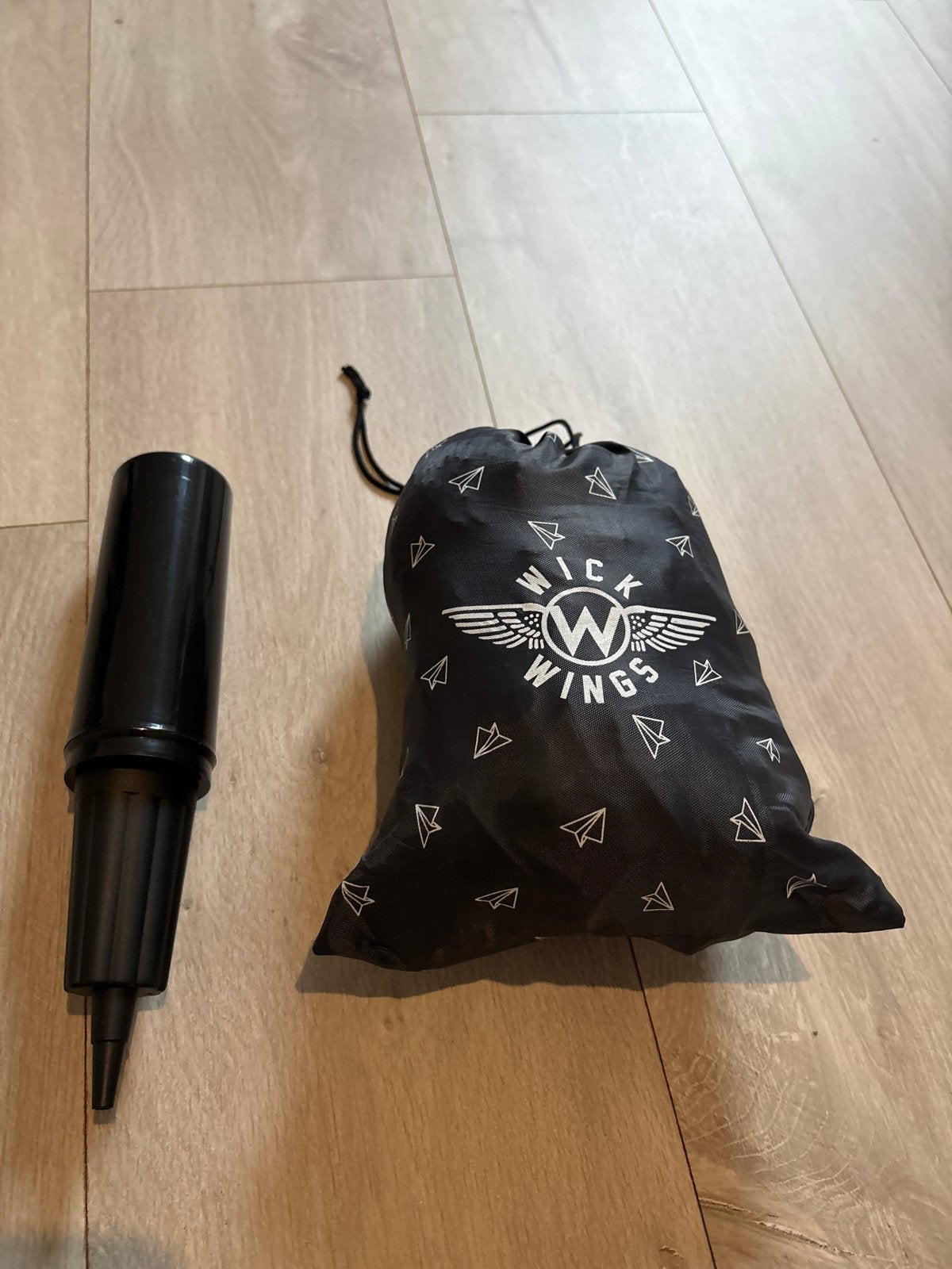 Wick Wings handpomp met opbergzakje, Fietsen en Brommers, Ophalen of Verzenden, Zo goed als nieuw