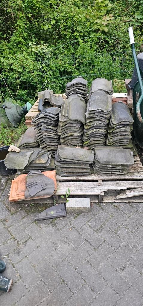 Oud Hollandse dakpannen - 150 stuks, Gebruikt, Steen of Klei, Ophalen of Verzenden, Dakpannen