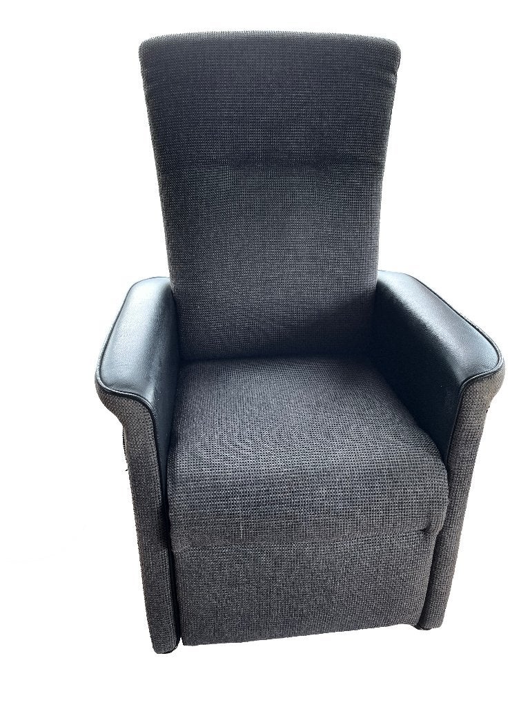 Sta-op-stoel zwart, Huis en Inrichting, Stoelen, Ophalen, Gebruikt, Zwart, Stof met leer sta-op-stoel