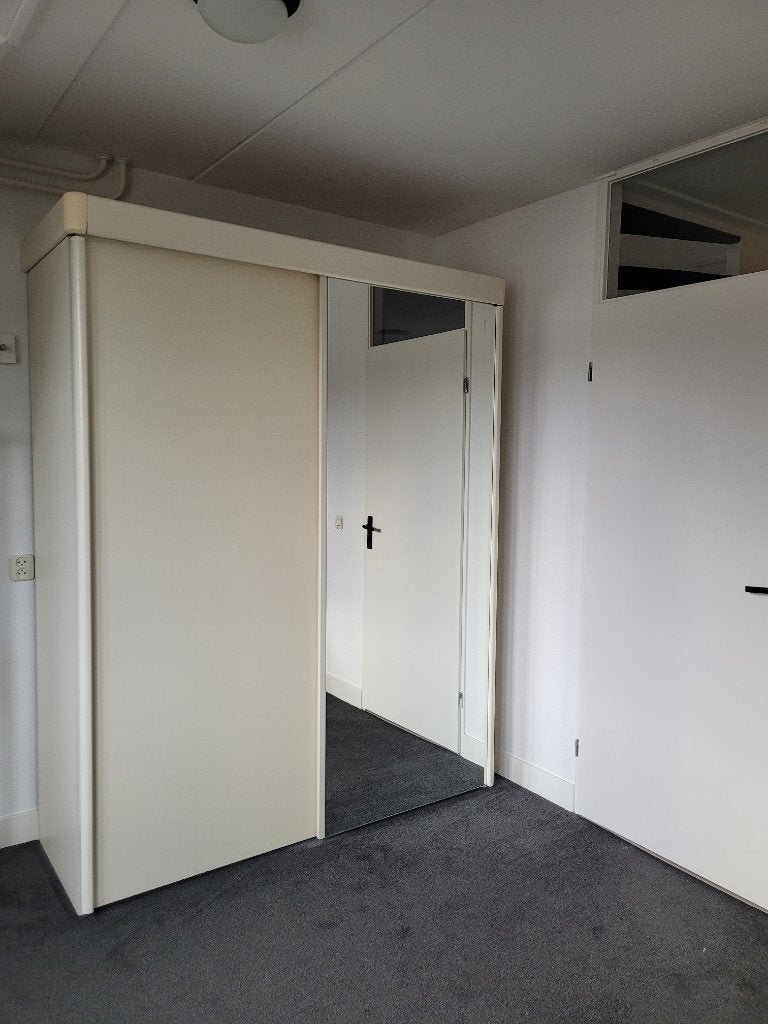 Kleding schuifdeurkast, Ophalen, Met deur(en), Gebruikt, 200 cm of meer