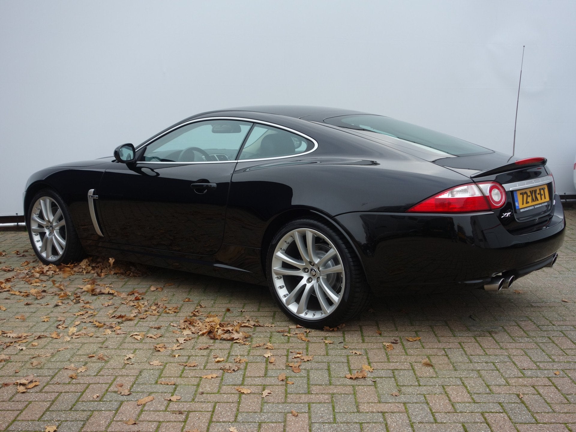 Jaguar XKR 4.2 V8 417PK Coupé OrigNL Topstaat! Voll Onderho, Auto's, Achterwielaandrijving, Gebruikt, Automatische klimaatregeling