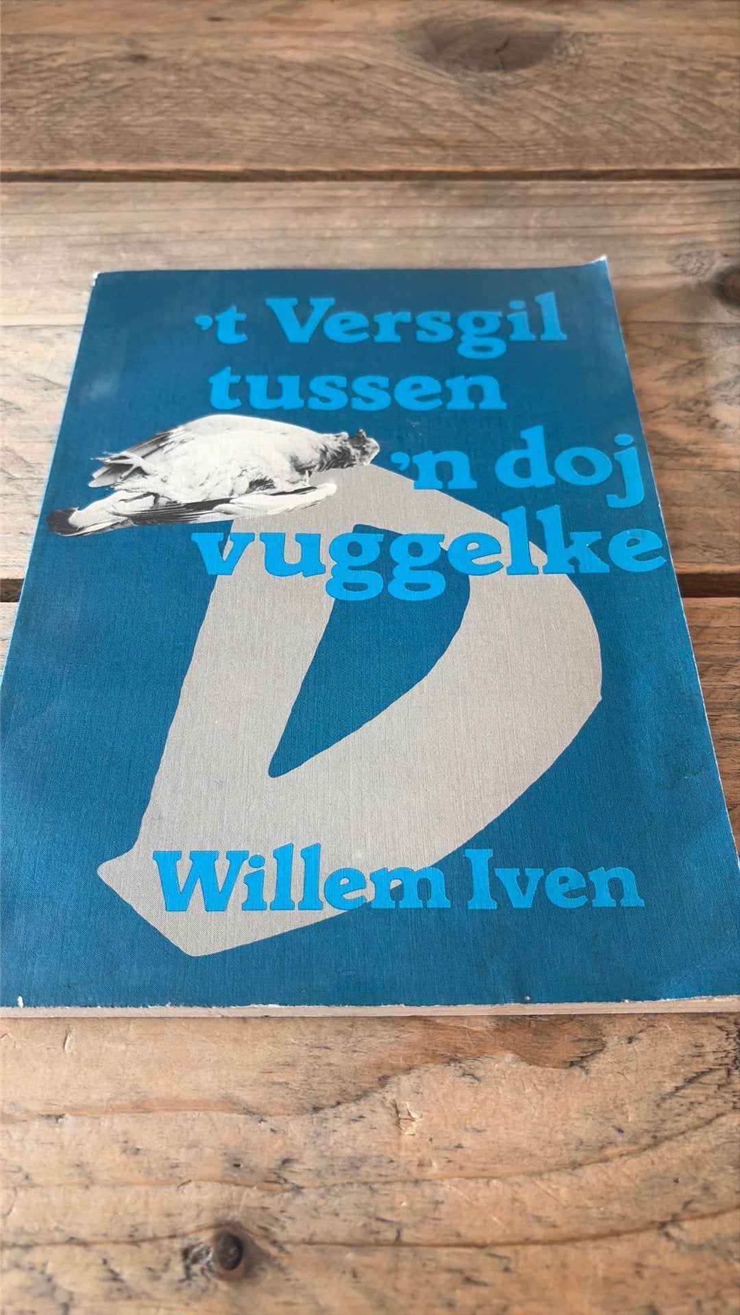t Versgil tussen 'n doj vuggelke, Ophalen of Verzenden, Zo goed als nieuw, Nederland