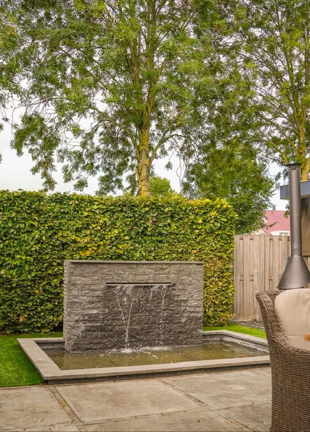 Grote fonteinbak met brede waterval, Tuin en Terras, Ophalen, Fontein