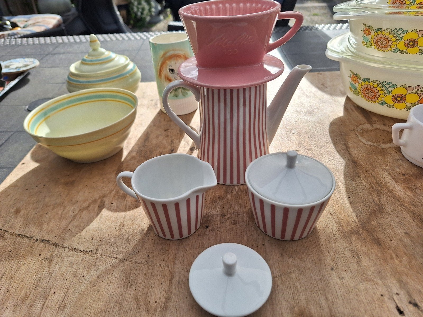 Melitta koffiepot met filter en met suiker en melkkan., Ophalen of Verzenden
