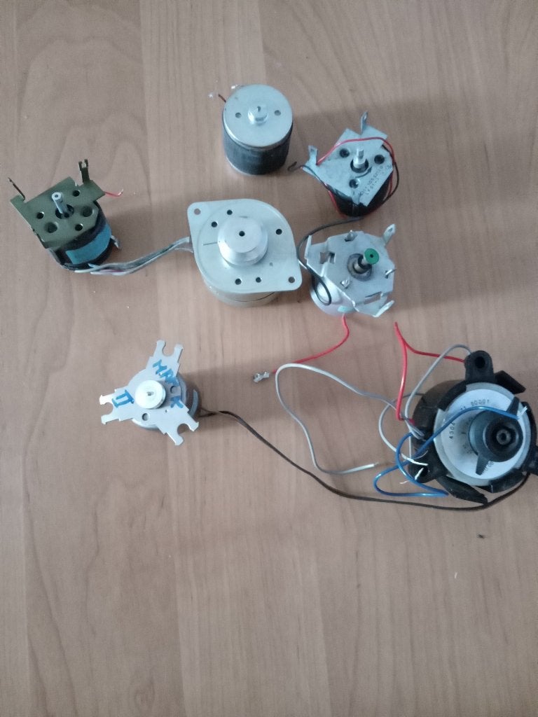 diverse motoren Philips, Verzenden, Zo goed als nieuw, Platenspeler-onderdeel, Philips