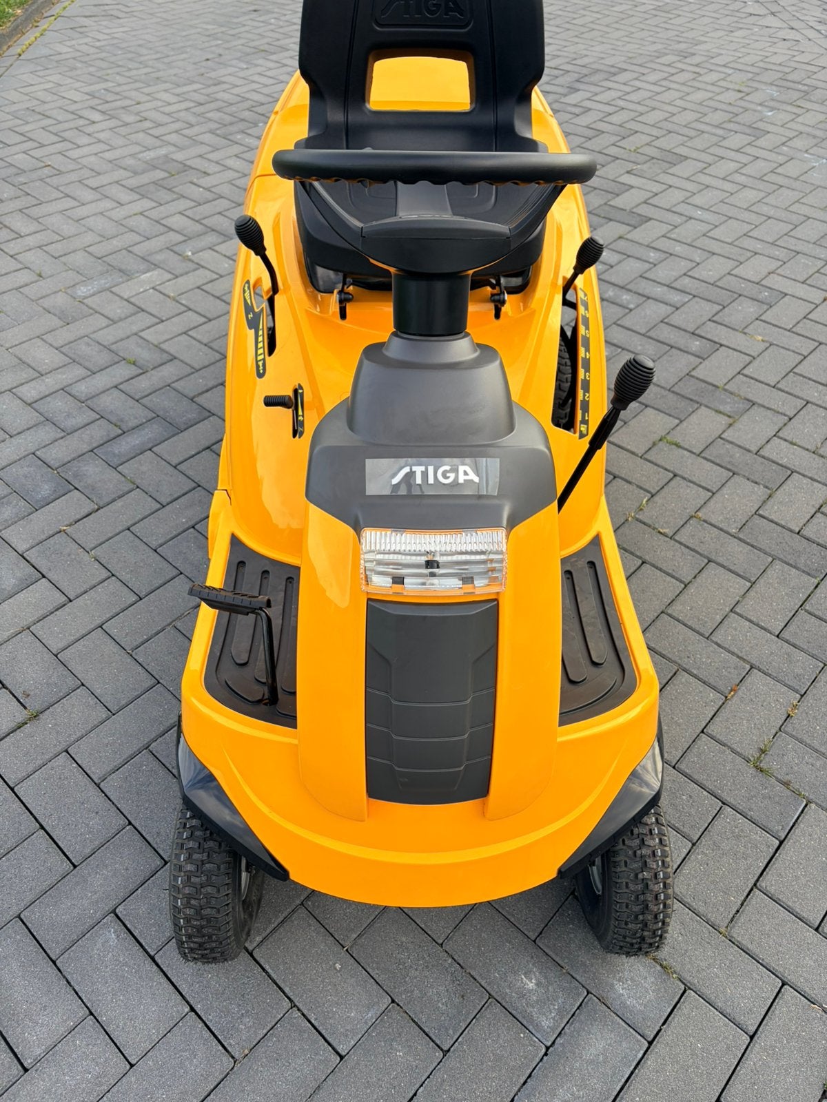 Nieuw uit doos - STIGA COMBI 372