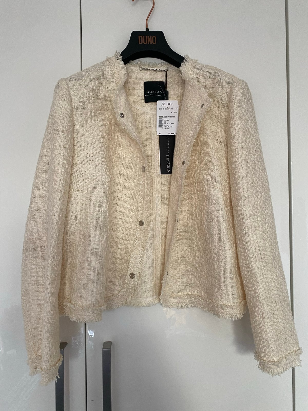 Marc Cain Collection Bouclé Jasje - Nieuw met kaartjes, Verzenden, Nieuw, Maat 42/44 (L), Wit