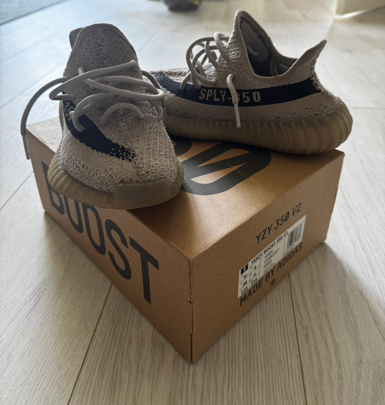 Yeezy boost 350 V2, Kleding | Heren, Schoenen, Ophalen, Zo goed als nieuw, Overige kleuren