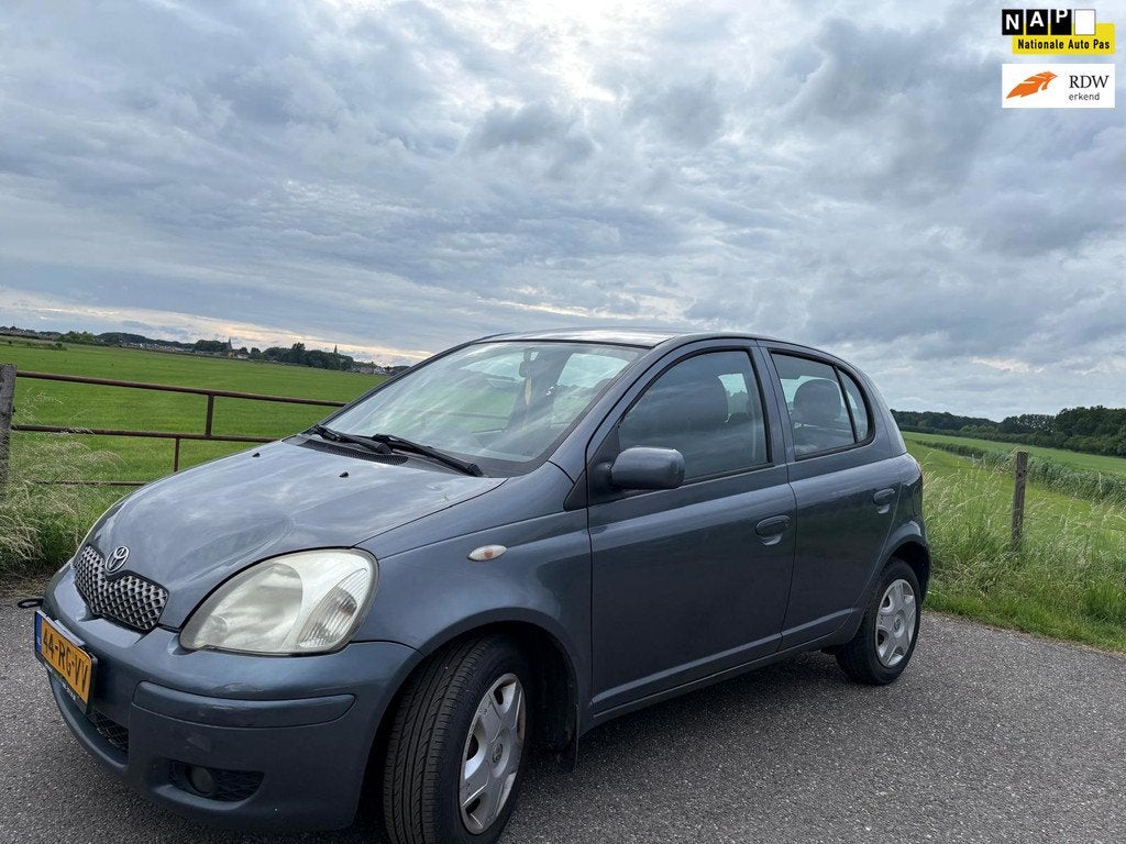 Toyota Yaris 1.3 VVT-i S-Line/ facelift model/ 5 doors, Voorwielaandrijving, Gebruikt, 4 cilinders, Origineel Nederlands