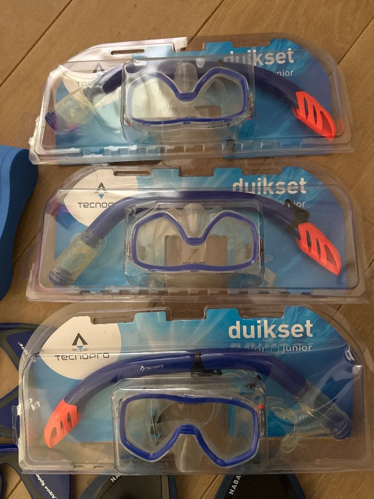 3 Junior snorkelsets, flippers en zwemaccessoires, Watersport en Boten, Ophalen, Zo goed als nieuw, Snorkelset