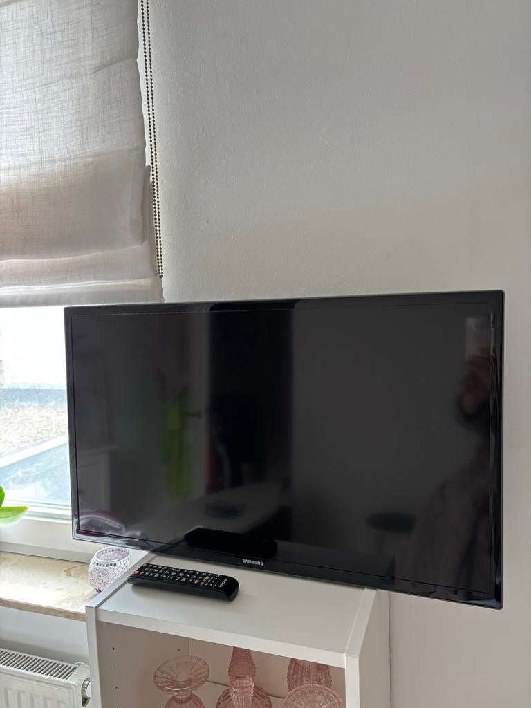 Samsung TV GEEN SMART 80cm diagonaal met ophangbeugel, Ophalen, 50 Hz, Zo goed als nieuw, Samsung