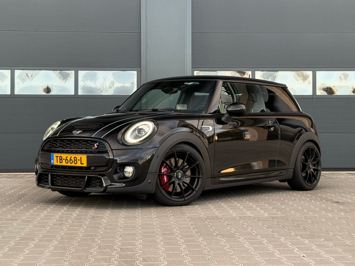 MINI Cooper S JCW LCI | DCT| JCW Pro | Pano | H/K| OZ Wielen, Auto's, Euro 6, 4 stoelen, Zwart, Bruin