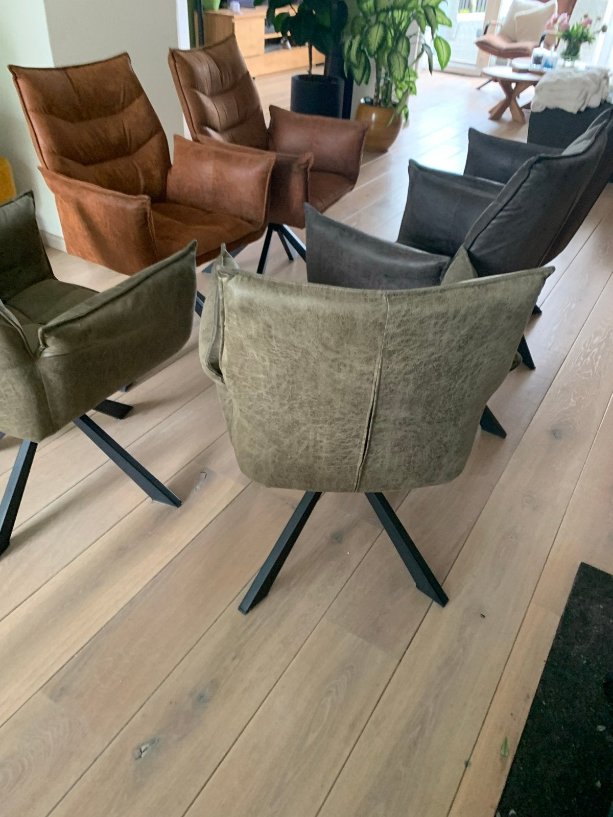 Comfortabele draaibare fauteuils - diverse kleuren, Huis en Inrichting, Ophalen, Gebruikt, Overige kleuren, Leer