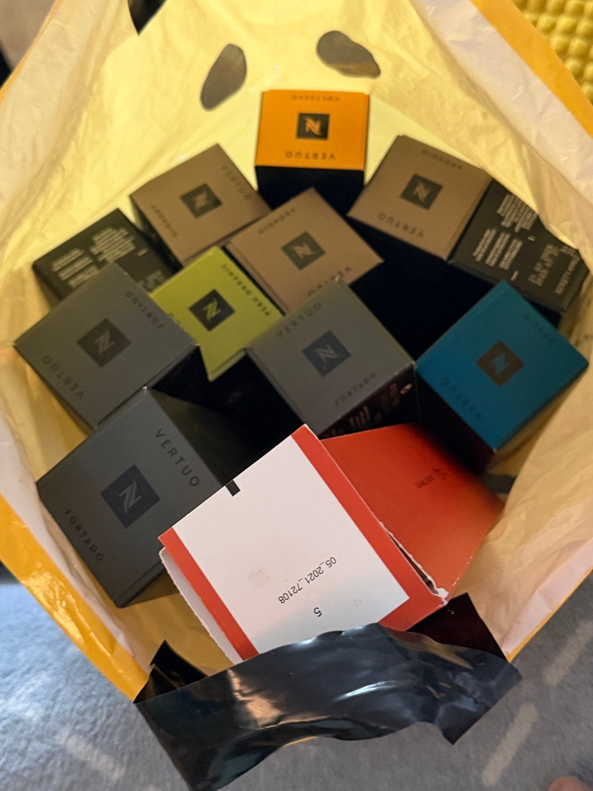 Zak vol met nespresso vertuo capsules, Ophalen of Verzenden, Koffiemachine
