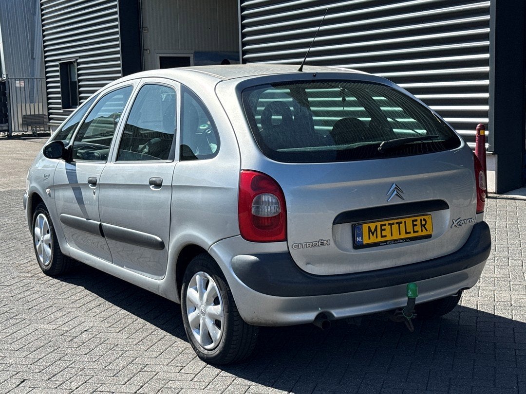 Citroen Xsara Picasso 1.8i-16V Différence, trekhaak, airco, 4 cilinders, 1749 cc, 116 pk, Origineel Nederlands