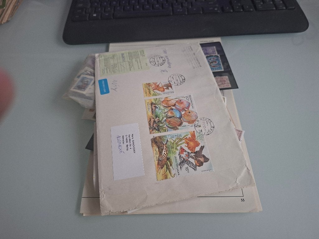 Uit een snuffeldoos: met zakjes, kaarten, bladen, deel 28, Verzenden, Buitenland