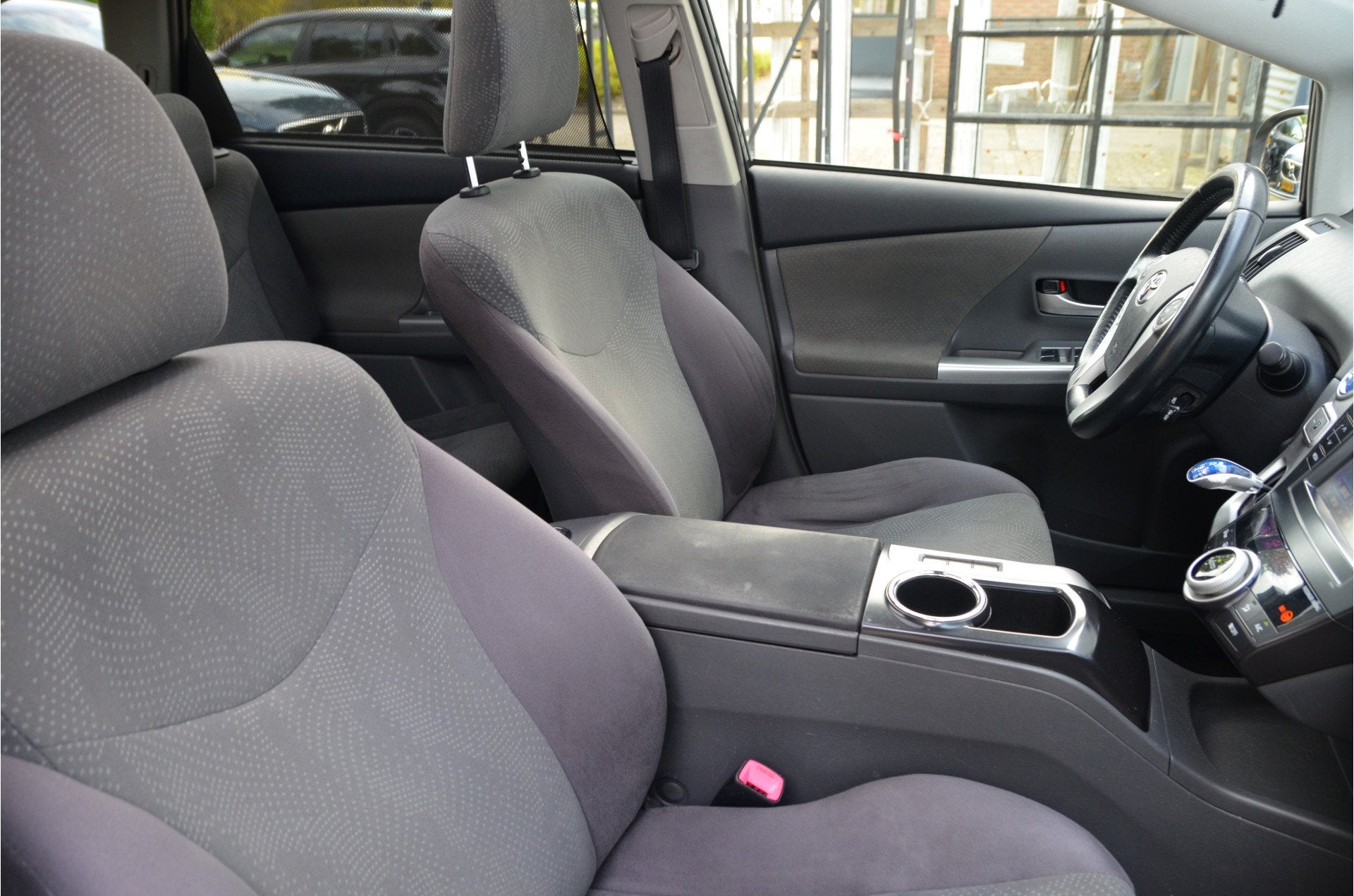 Toyota Prius Wagon 1.8 Aspiration 96g 7-zits, Fiets Trekhaak, Auto's, Gebruikt, Zwart, 4 cilinders, 7 stoelen