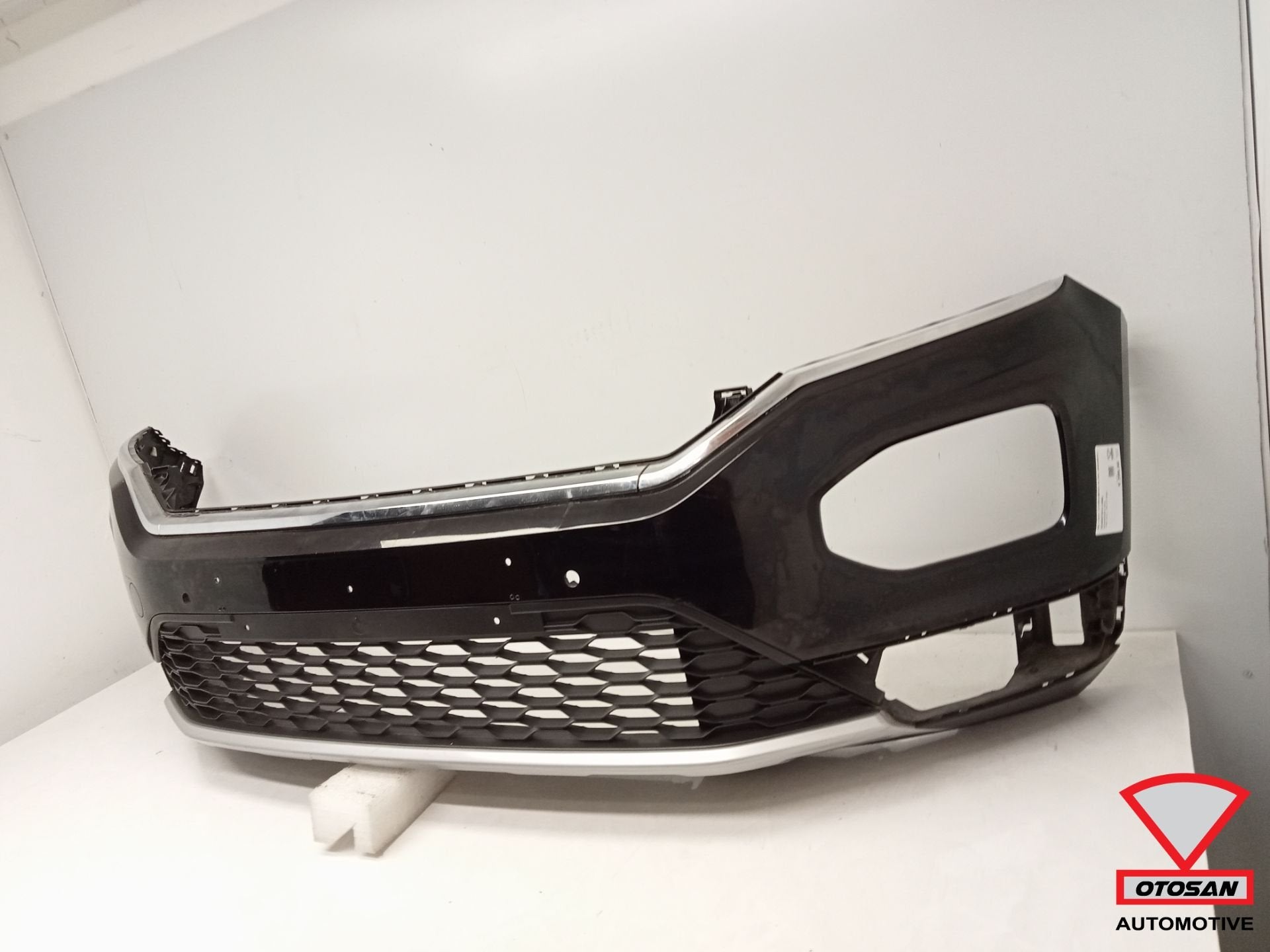 VW T-Roc Voorbumper 4x PDC Origineel!, Gebruikt, Volkswagen, Volkswagen AG, Bumper