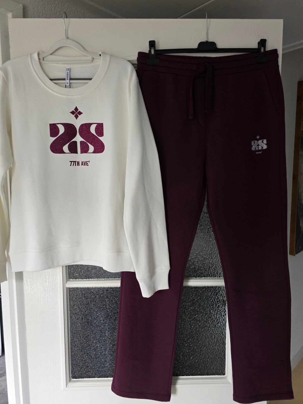nieuw pak zoso l xl wit bordeaux, Kleding | Dames, Ophalen of Verzenden, Nieuw, Maat 46/48 (XL) of groter, Rood