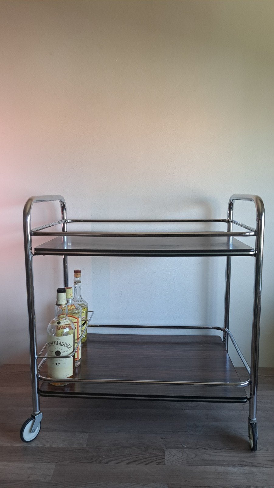 Vintage chromen buis serveerwagen palissander formica blad, Ophalen, Zo goed als nieuw