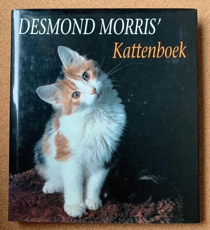 Desmond Morris' Kattenboek; ISBN 9026966571, Ophalen of Verzenden, Zo goed als nieuw, Katten
