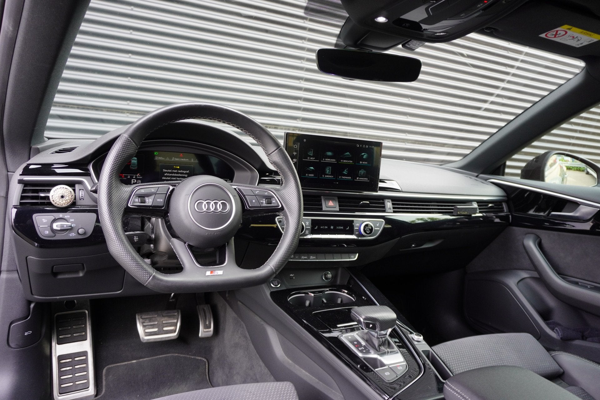 Audi A5 Sportback 35 TFSI 150pk Automaat S Edition Digitaal, Dealer onderhouden, Gebruikt, 4 cilinders, Leder en Stof