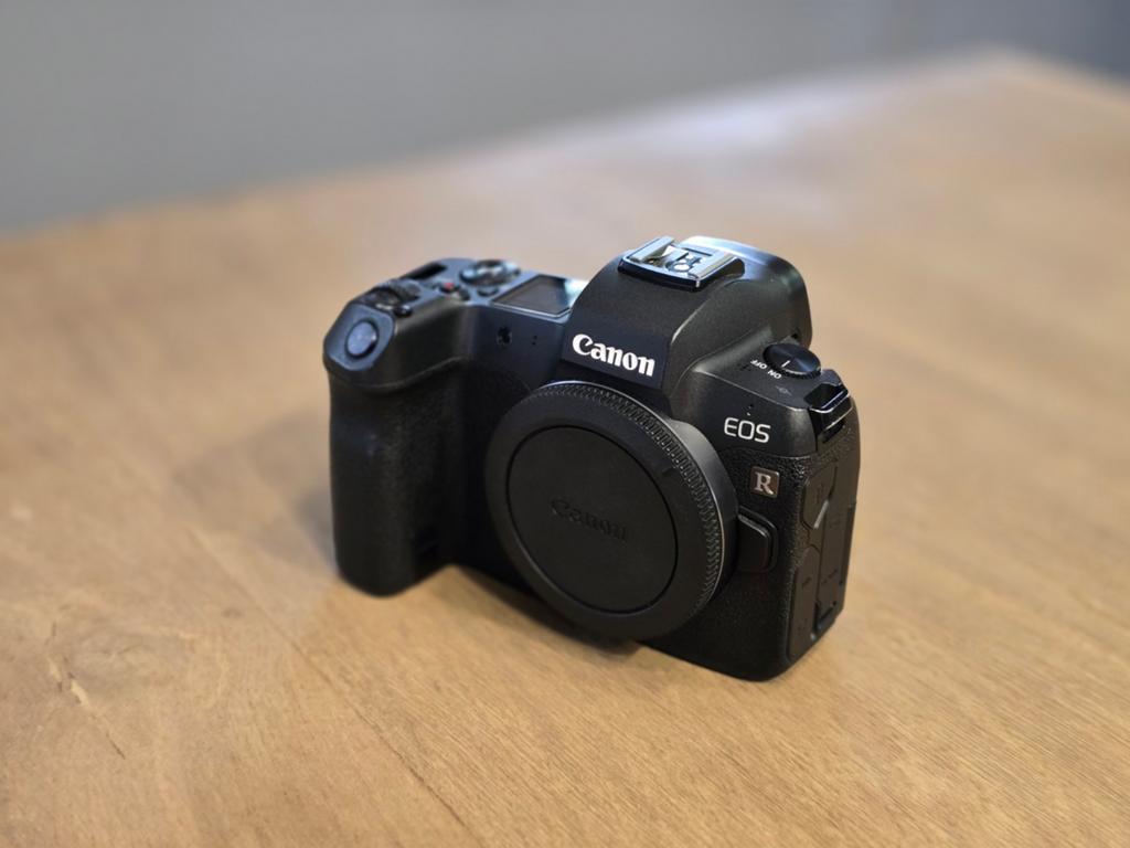 Canon EOS R Full Frame systeemcamera – zeer nette staat, Audio, Tv en Foto, Fotocamera's Digitaal, Ophalen of Verzenden, Zo goed als nieuw