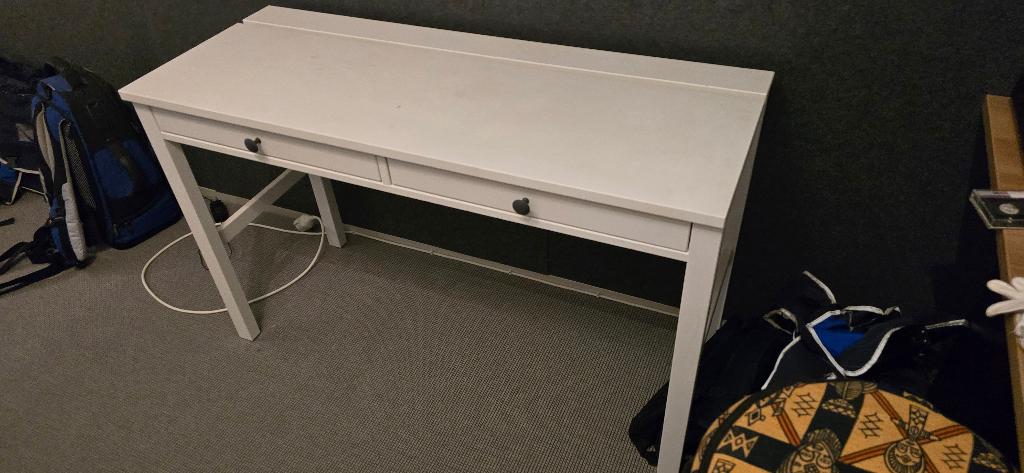 Sidetable zo goed als nieuw, Huis en Inrichting, Ophalen, 100 tot 150 cm, Zo goed als nieuw, Overige houtsoorten