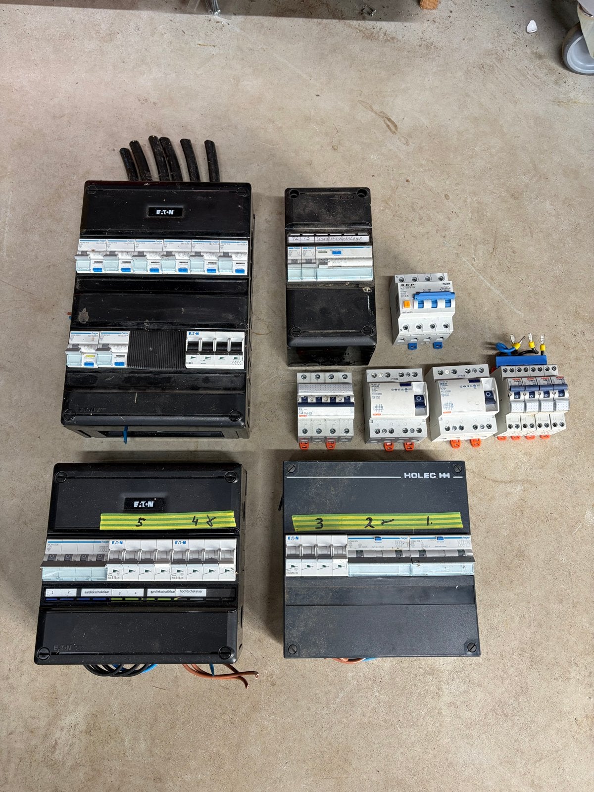 Diverse Groepenkasten en Elektrische Componenten, Ophalen, Gebruikt, Eaton, Groepenkast