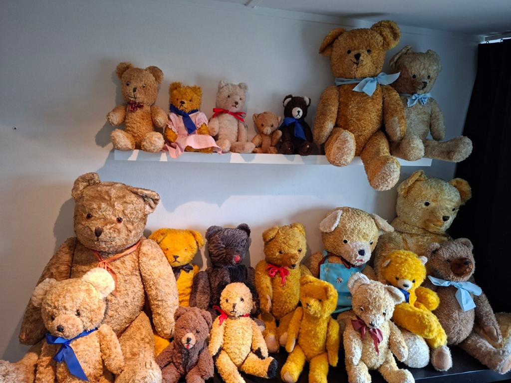 Oude beren gevuld met stro 20 stuks in 1 koop, Antiek en Kunst, Antiek | Speelgoed, Ophalen