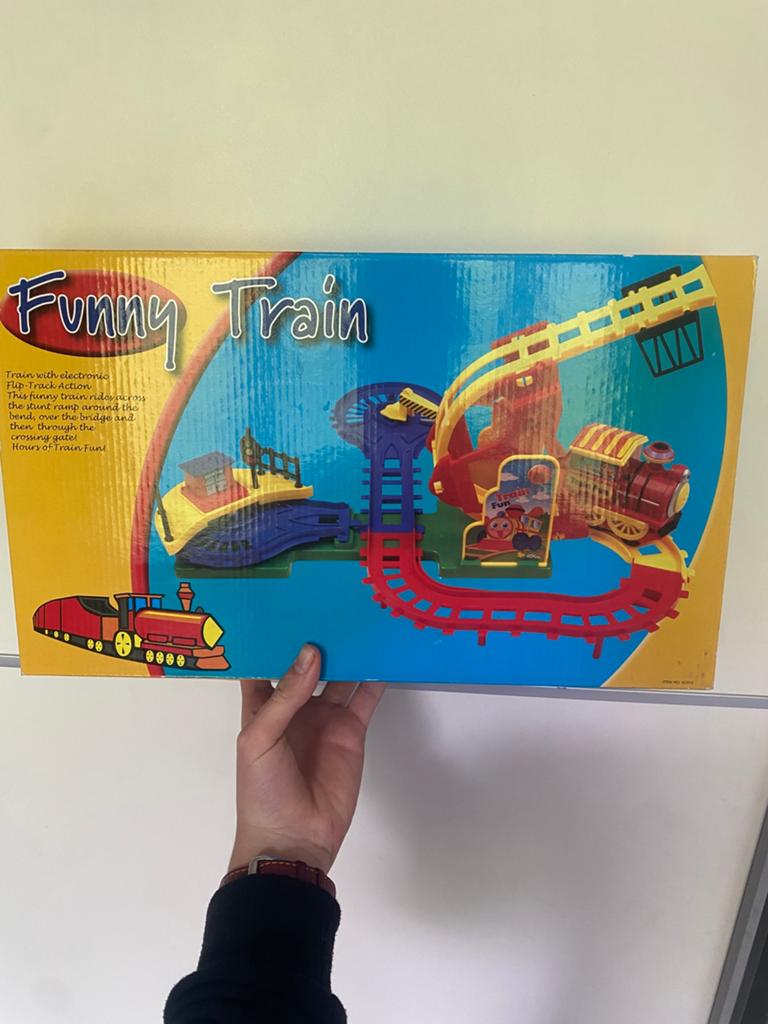 Funny train, Kinderen en Baby's, Speelgoed | Racebanen, Ophalen of Verzenden, Zo goed als nieuw, Elektrisch, Overige merken