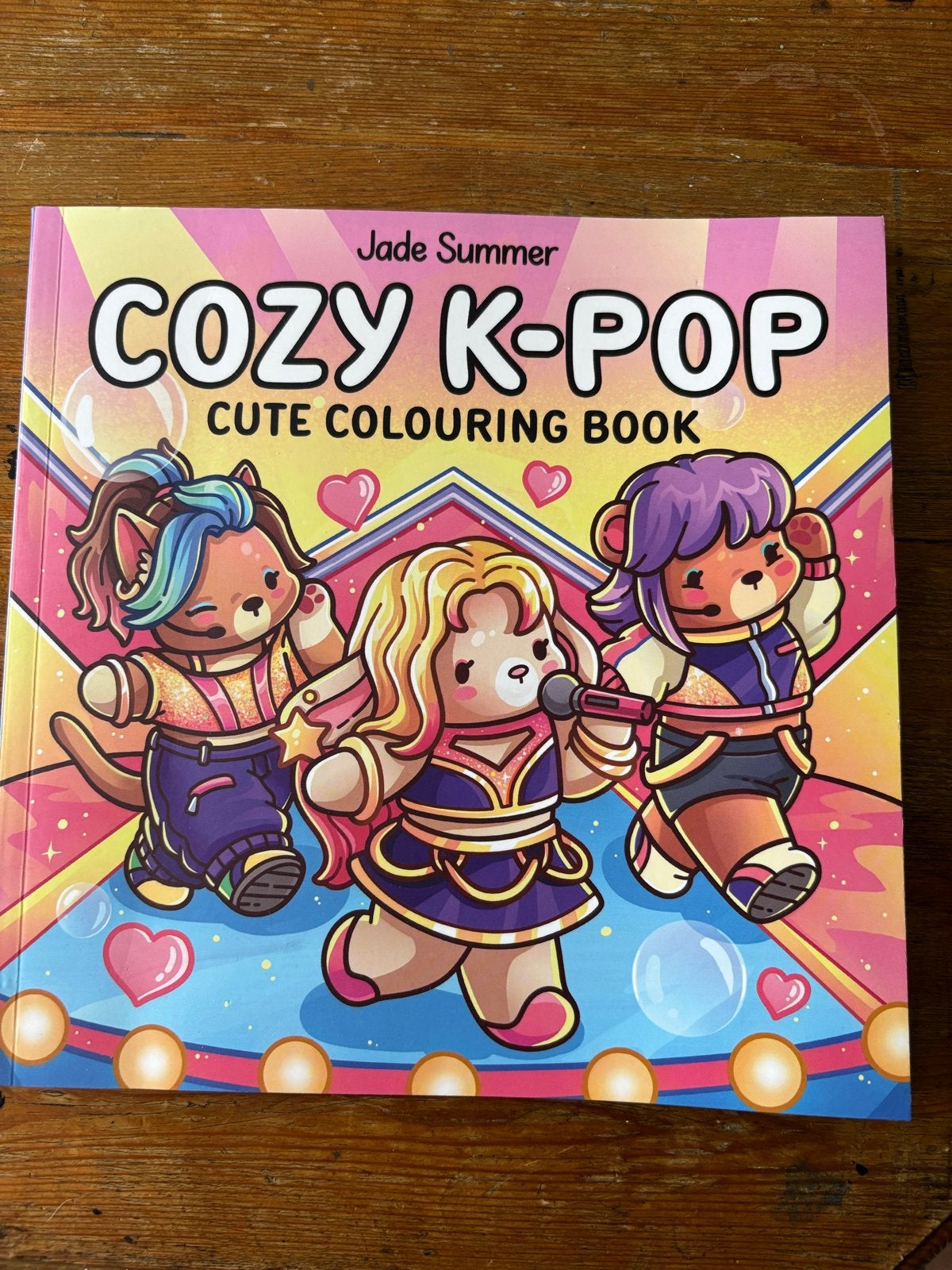 Cozy K-POP kleurboek van Jade Summer - Nieuw, Ophalen of Verzenden, Nieuw