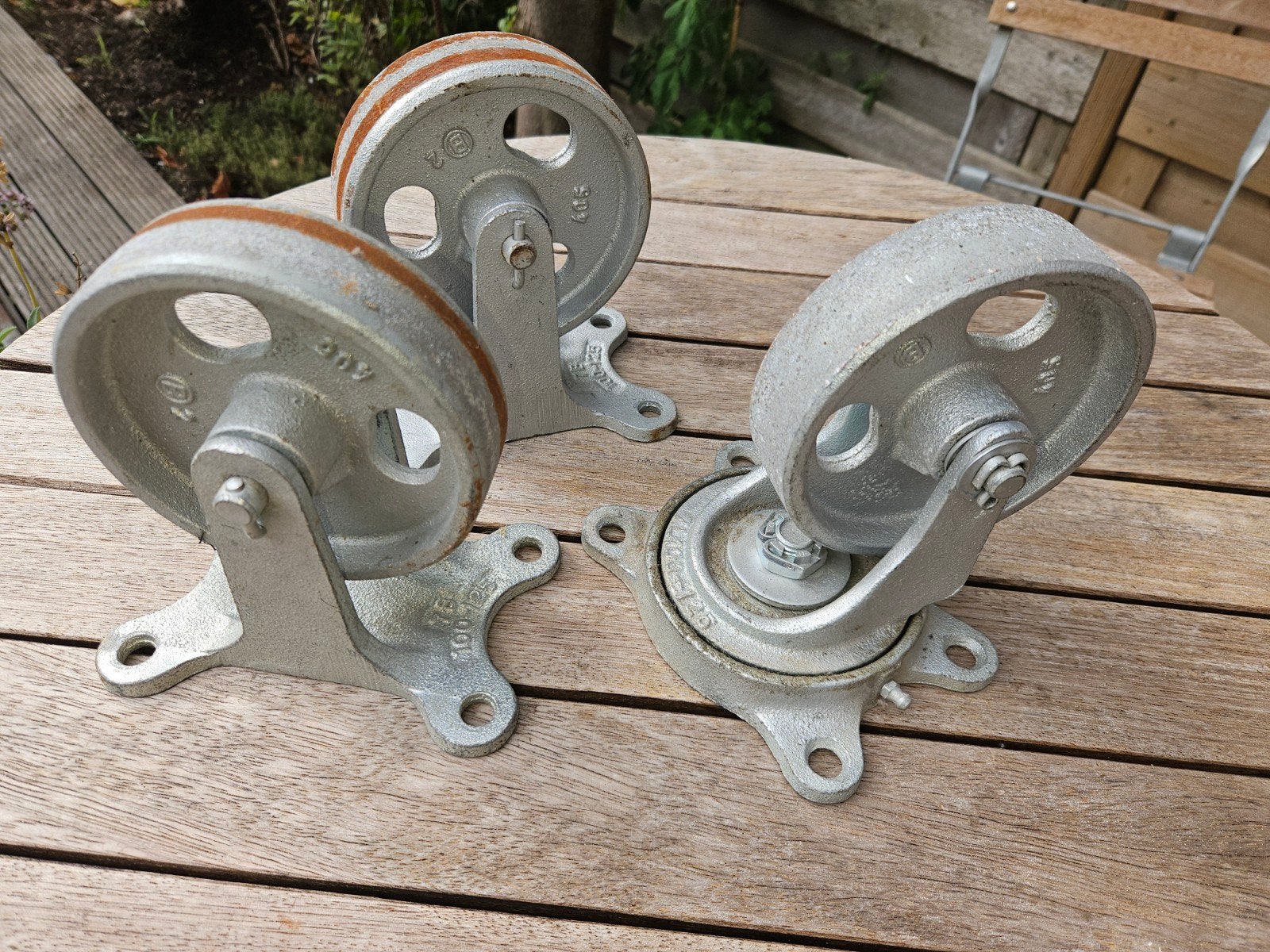 Set van 7 zware vintage industriële transportwielen, Ophalen, Gebruikt