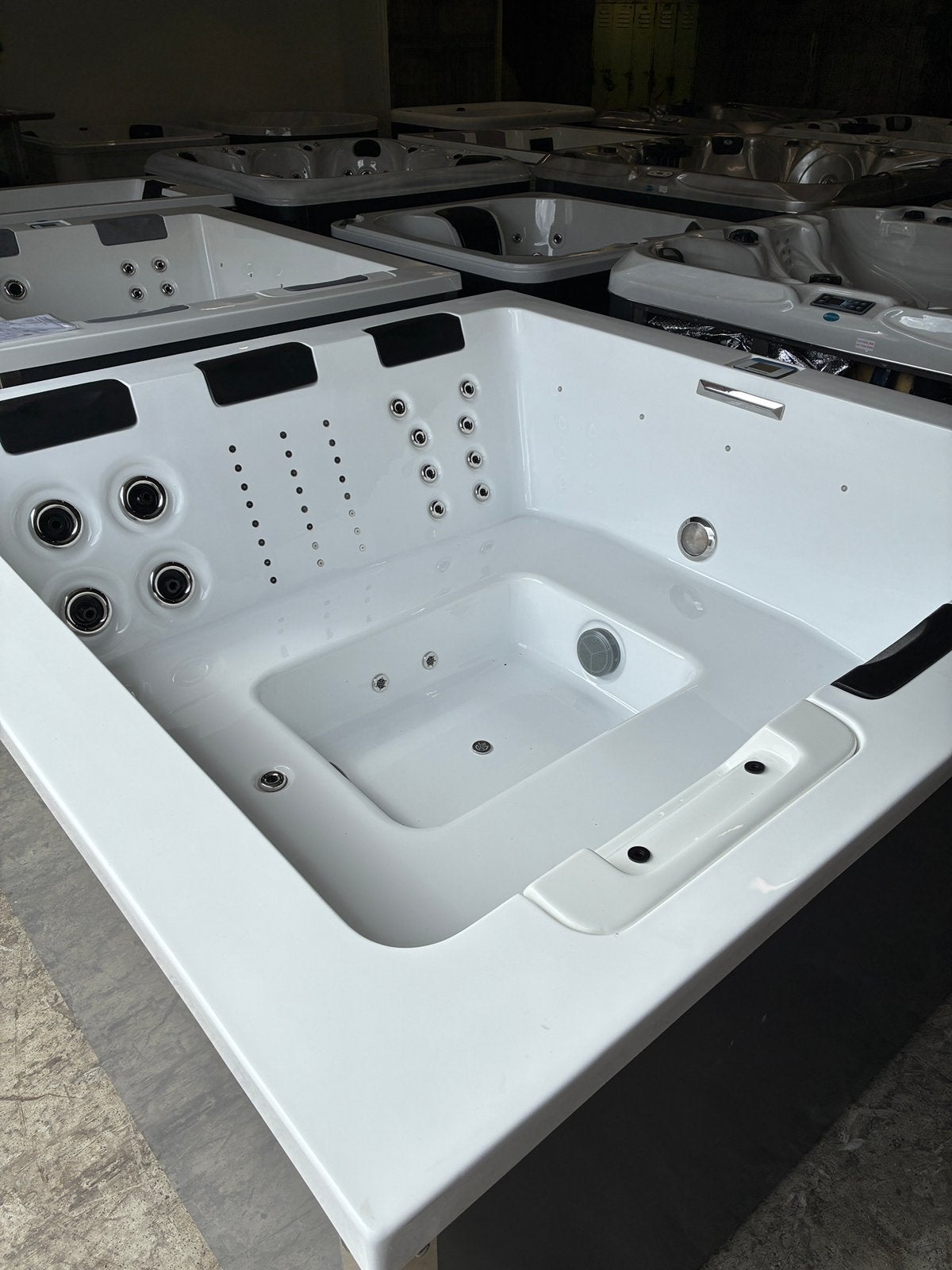 Luxe 6 pers Spa Infinitas The Grand incl. Plaatsing&Garantie, Ophalen, Zo goed als nieuw, Filter