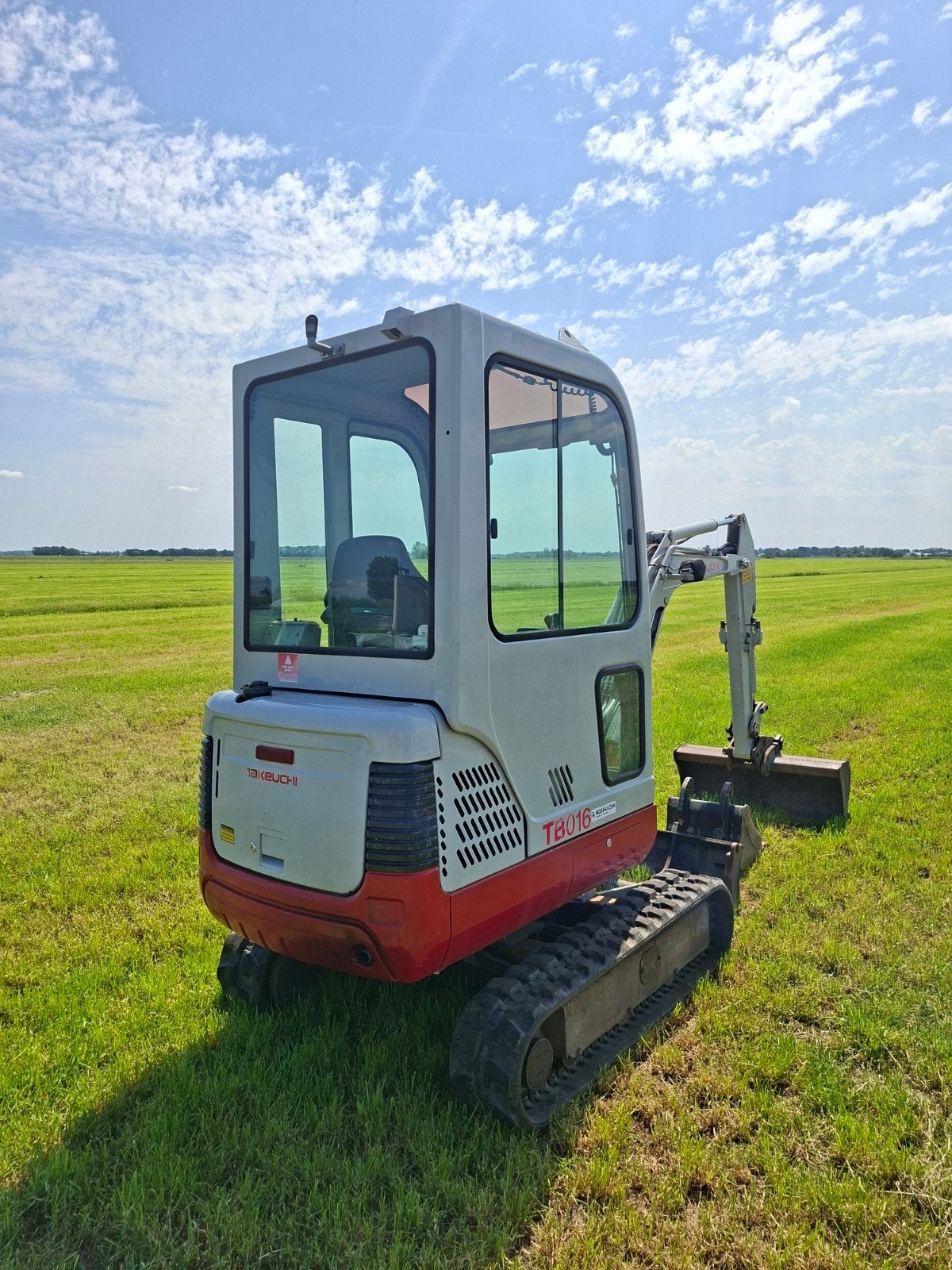 Takeuchi TB016, Ophalen, Graafmachine