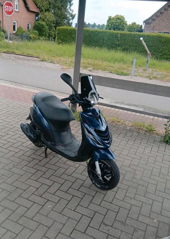 Piaggio Zip 4t ️niewstaat 4000km️, Fietsen en Brommers, Scooters | Piaggio, Ophalen of Verzenden, Zo goed als nieuw, Benzine, Zip