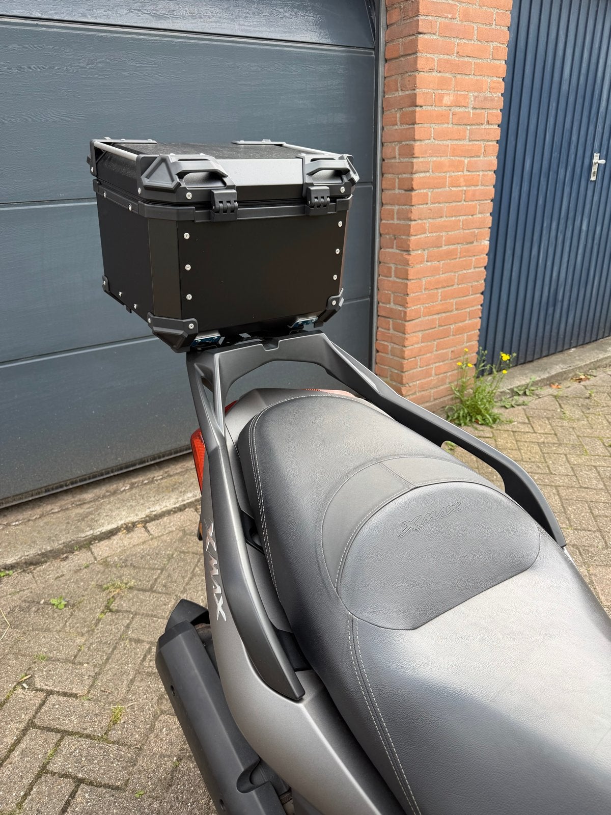 Koffer steun inclusief koffer voor Yamaha XMAX 300, Ophalen of Verzenden, Gebruikt