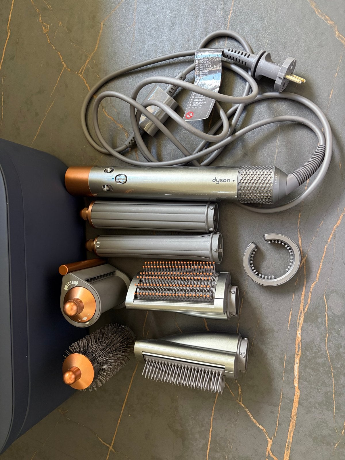 Dyson Airwrap Complete Styler met accessoires en doos, Witgoed en Apparatuur, Persoonlijke-verzorgingsapparatuur, Zo goed als nieuw