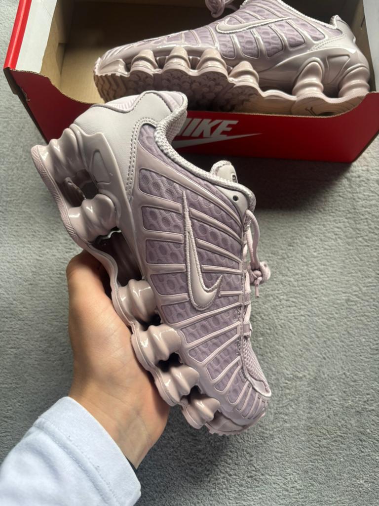 Nike shox TL particle rose - maat 39 - nieuw, J, Nieuw, Ophalen of Verzenden, Sneakers of Gympen